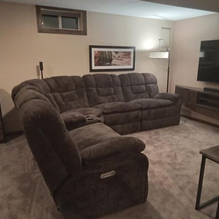 Super Suite With Sauna, Pool Table And Arcade Game لانسنج المظهر الخارجي الصورة